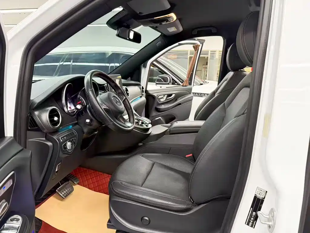 Mercedes-Benz V-Class — миниатюра 7