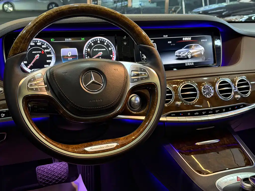 Mercedes-Benz S-Class — миниатюра 8