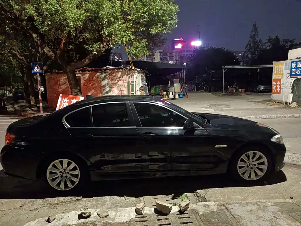 BMW 5 Series — миниатюра 3