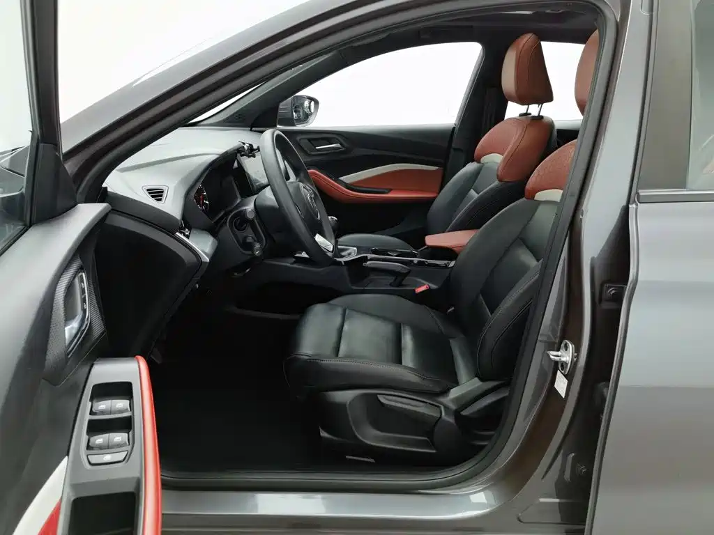 MG MG5 — миниатюра 10