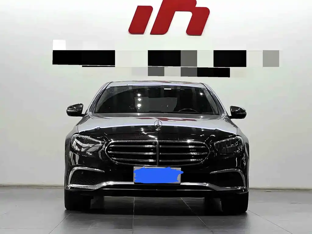 Mercedes-Benz E-Class — миниатюра 3