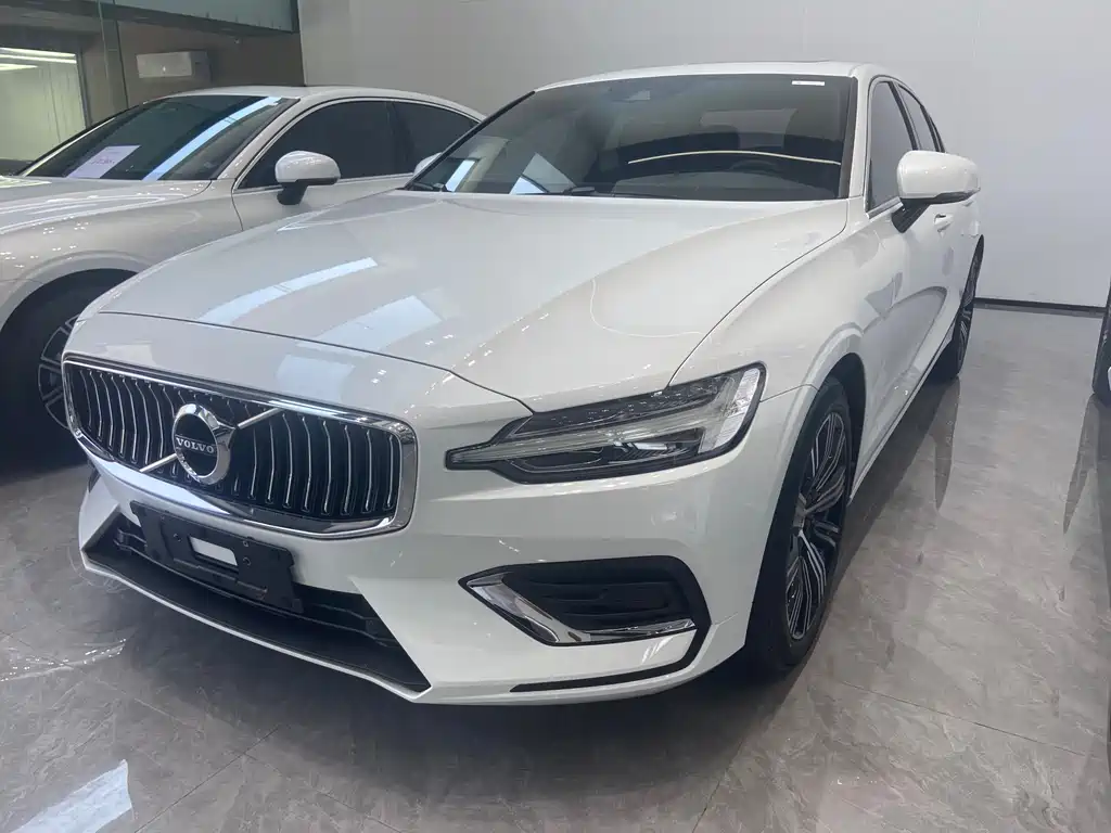Volvo S60 2021