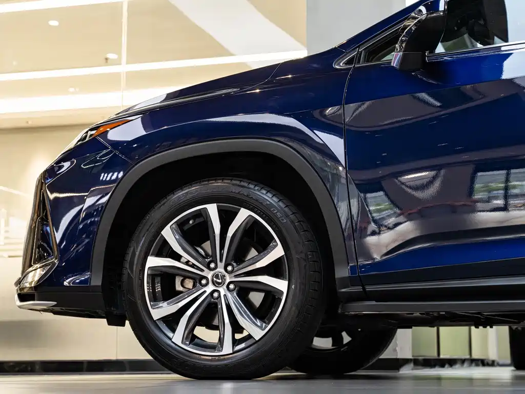 Lexus RX — миниатюра 8