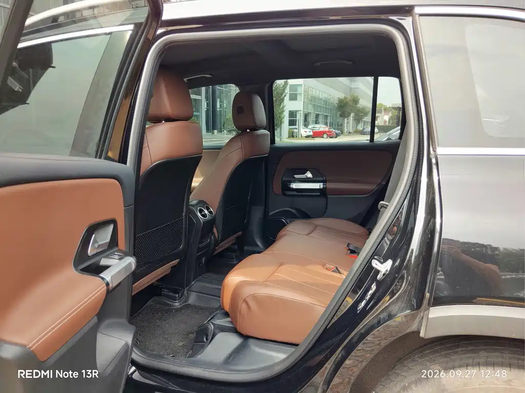 Mercedes-Benz GLB — миниатюра 11