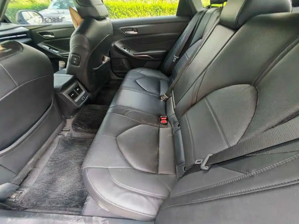 Toyota Avalon — миниатюра 6