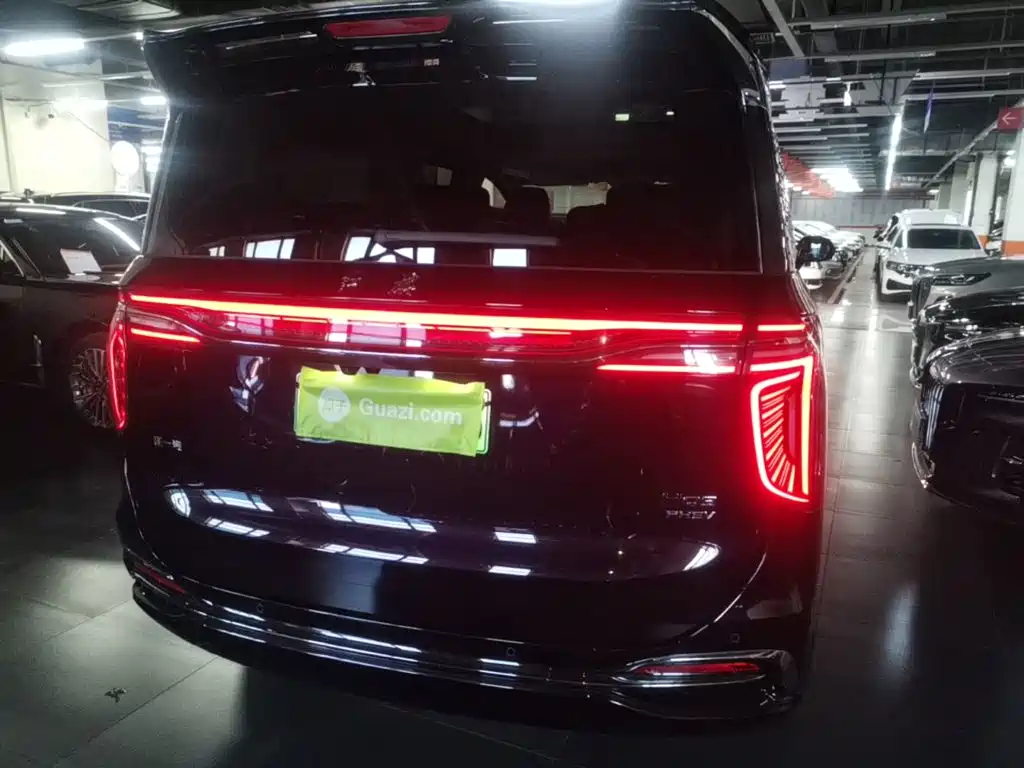 Hongqi HQ9 PHEV 2024 2.0T Luxury