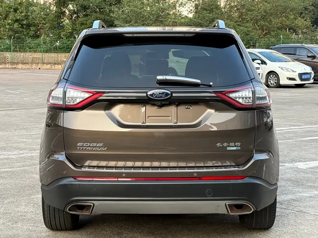 Ford Edge — миниатюра 5