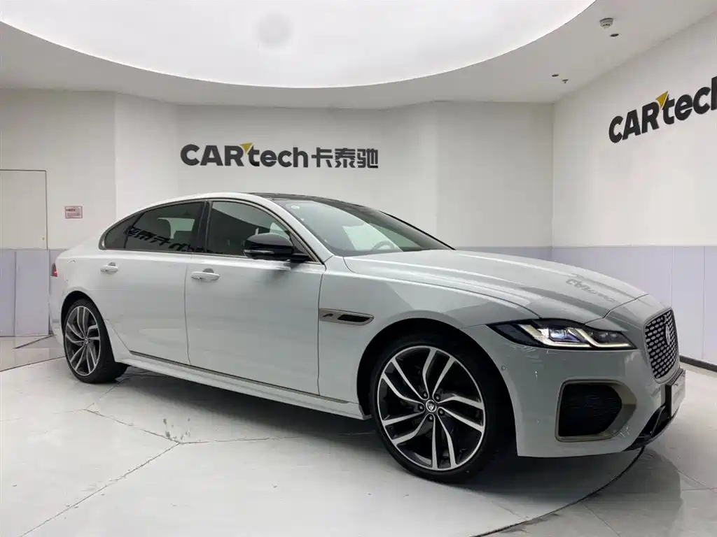 Jaguar XFL 2024 2.0T P300 Flagship Sport