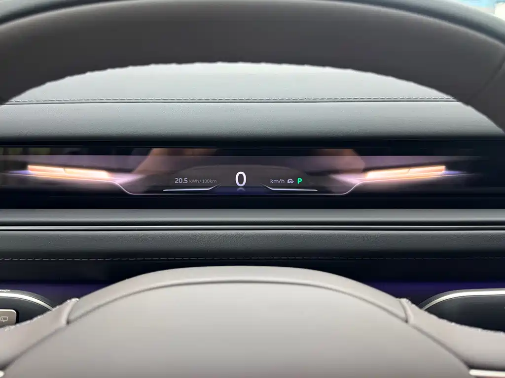 NIO ES8 — миниатюра 6