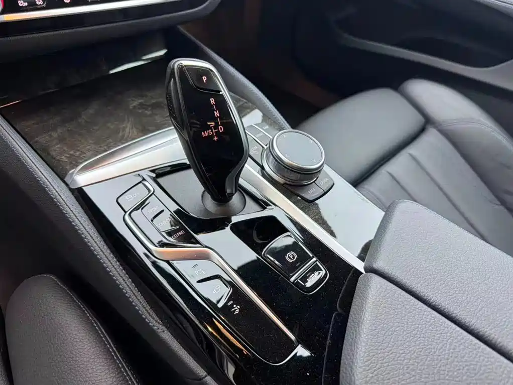 BMW 6 Series GT — миниатюра 11