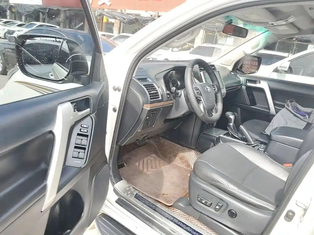 Toyota Prado — миниатюра 16