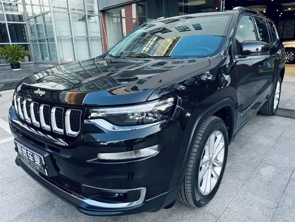 JEEP GRAND COMMANDER