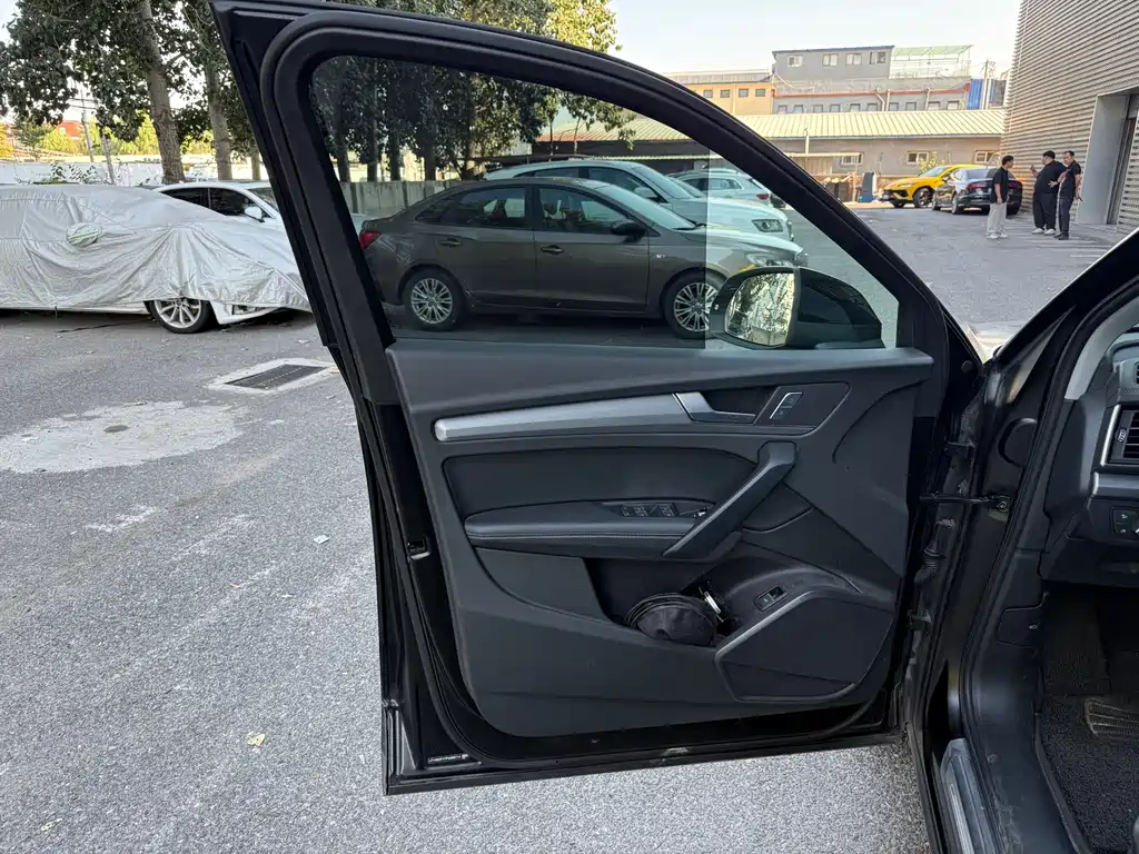 Audi Q5L — миниатюра 9
