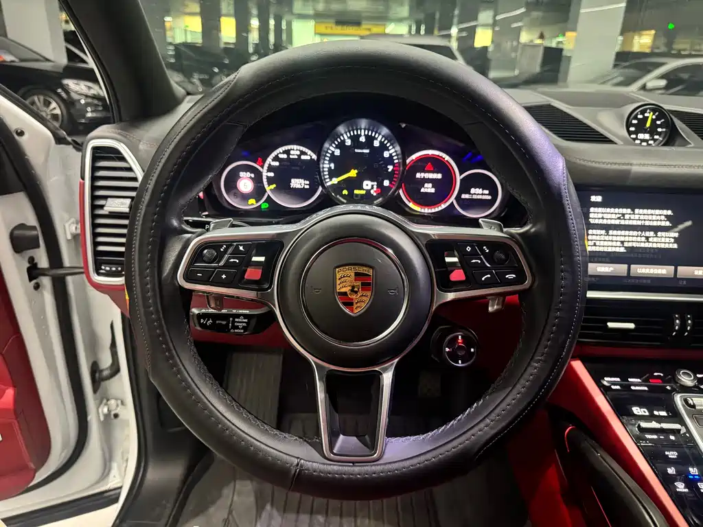 Porsche Cayenne Hybrid — миниатюра 7