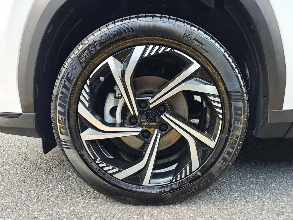 Geely Boyue — миниатюра 23