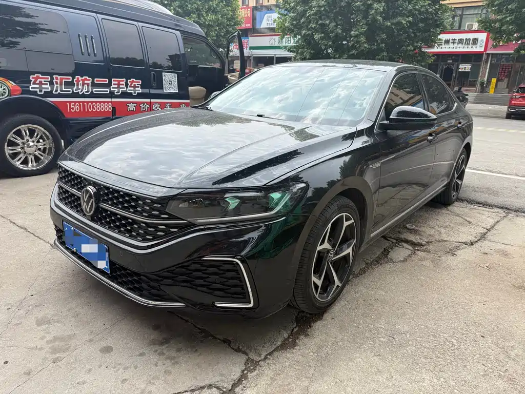 Volkswagen Passat 2024
