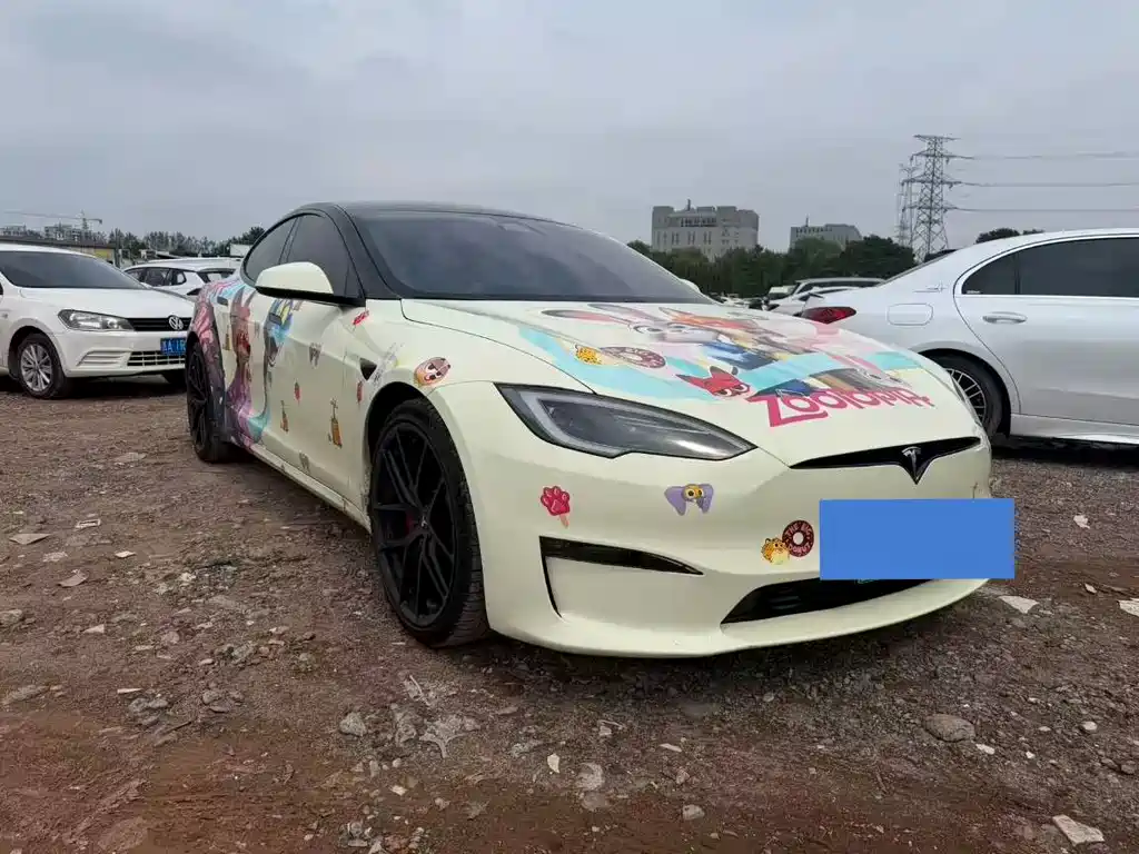 Tesla Model S — миниатюра 3