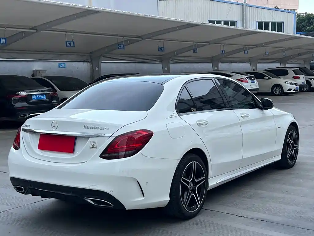 Mercedes-Benz C-Class — миниатюра 8