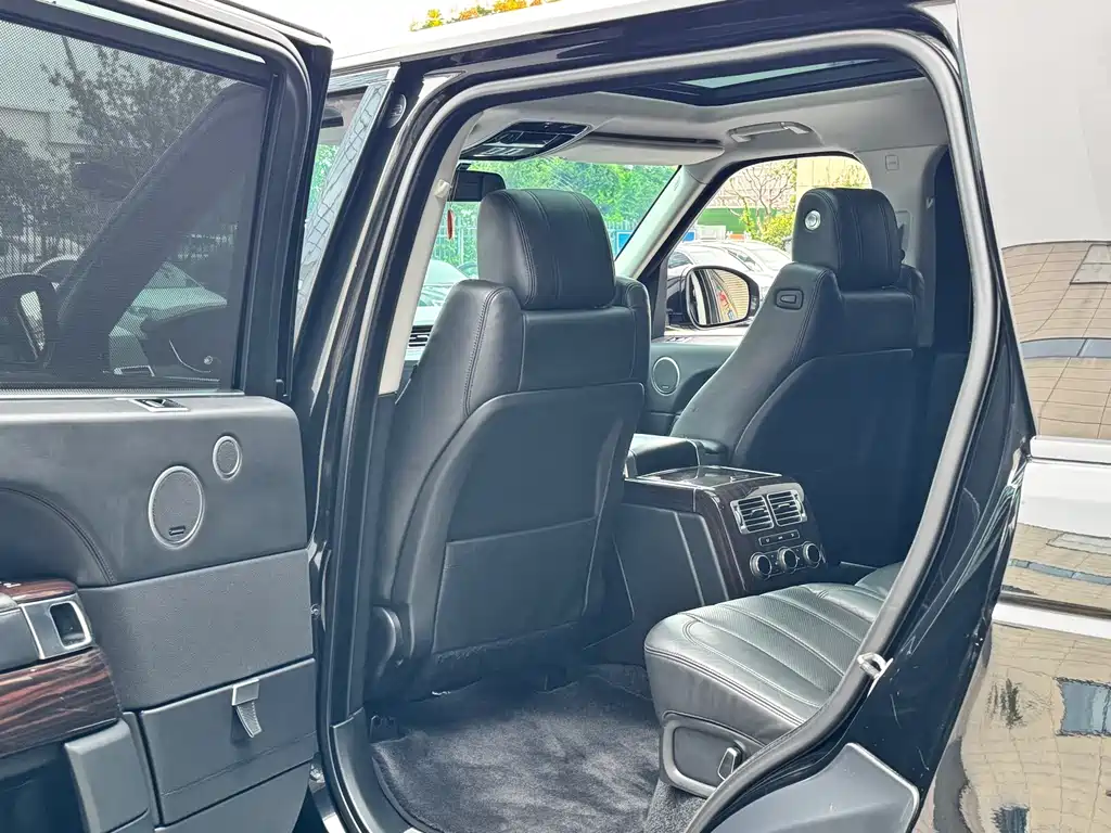 Land Rover Range Rover — миниатюра 12