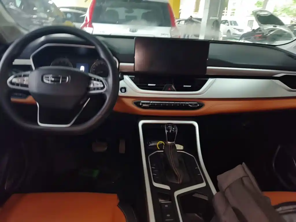 Geely Vision X6 — миниатюра 13