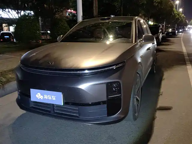 Li Auto IDEAL L6 2024