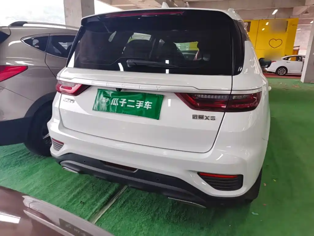 Geely Vision X6 — миниатюра 6
