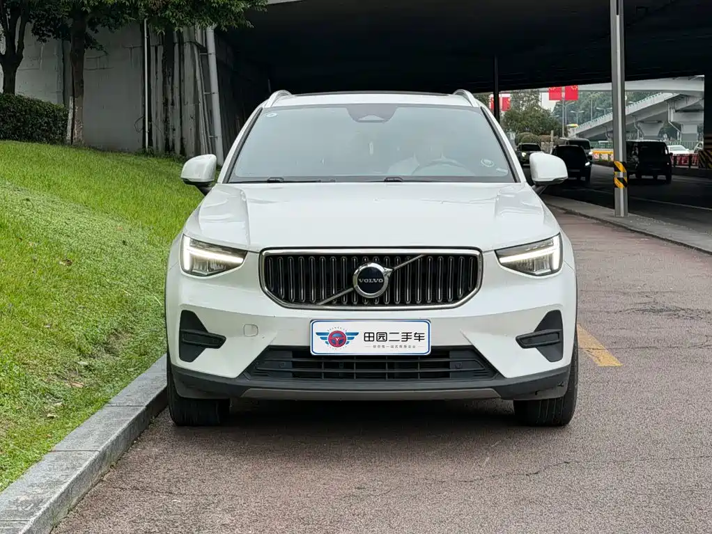 Volvo XC40 — миниатюра 2