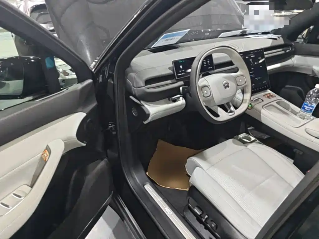NIO ES6 — миниатюра 21