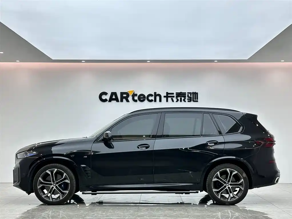 BMW X5 2023 xDrive 40Li Premium M Sport