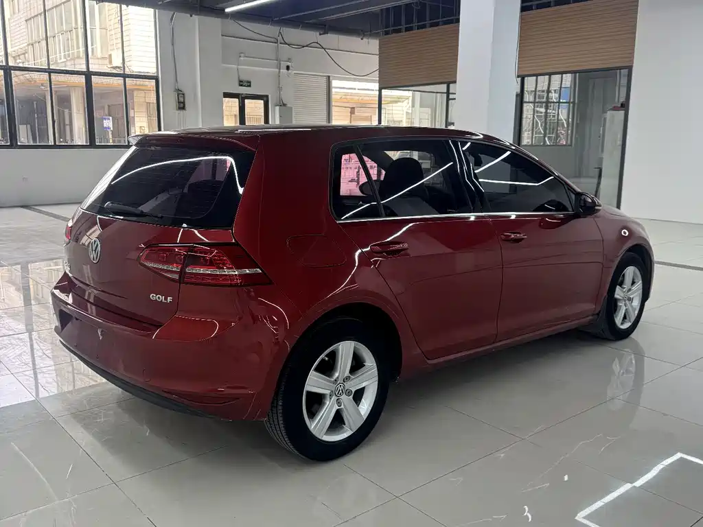 Volkswagen Golf 2015 1.6L AT Comfort