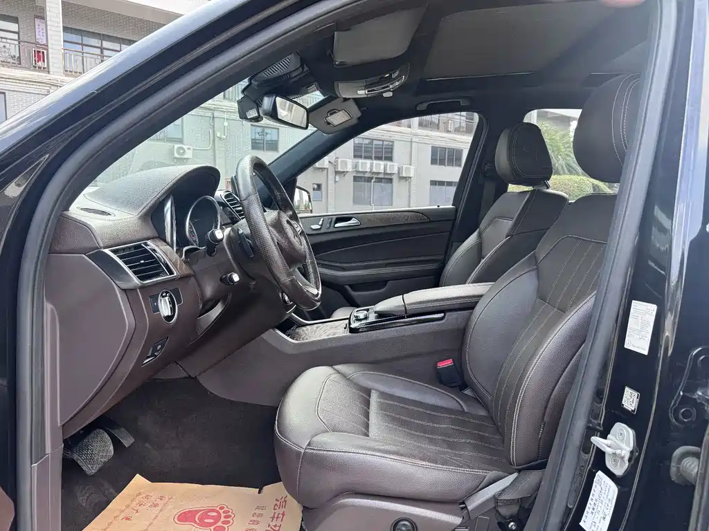 Mercedes-Benz GLE (Import) — миниатюра 5