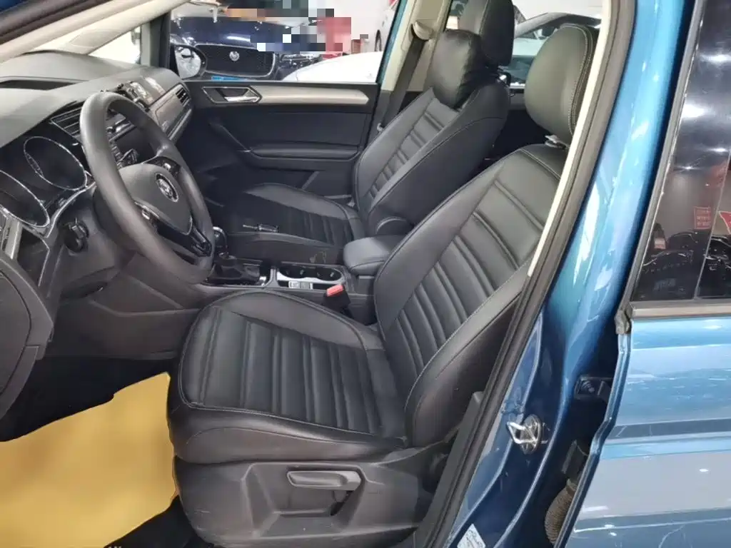 Volkswagen Touran — миниатюра 15