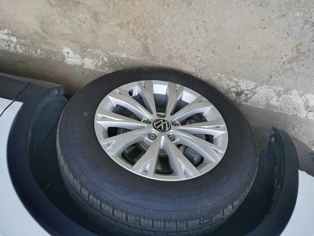 Volkswagen Tiguan L — миниатюра 23