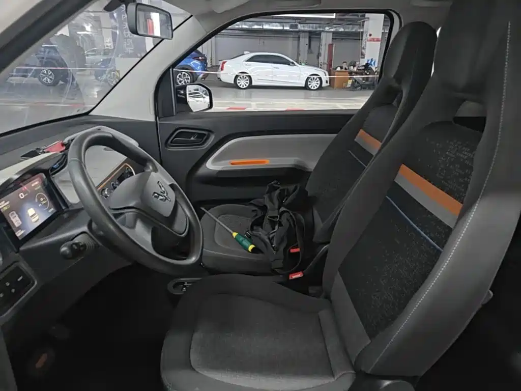 Wuling MINIEV — миниатюра 15