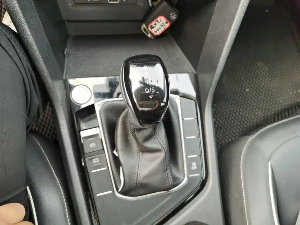 Volkswagen Tiguan L — миниатюра 14
