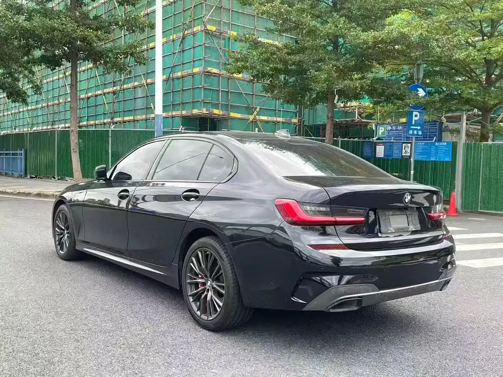 BMW 3 Series — миниатюра 3