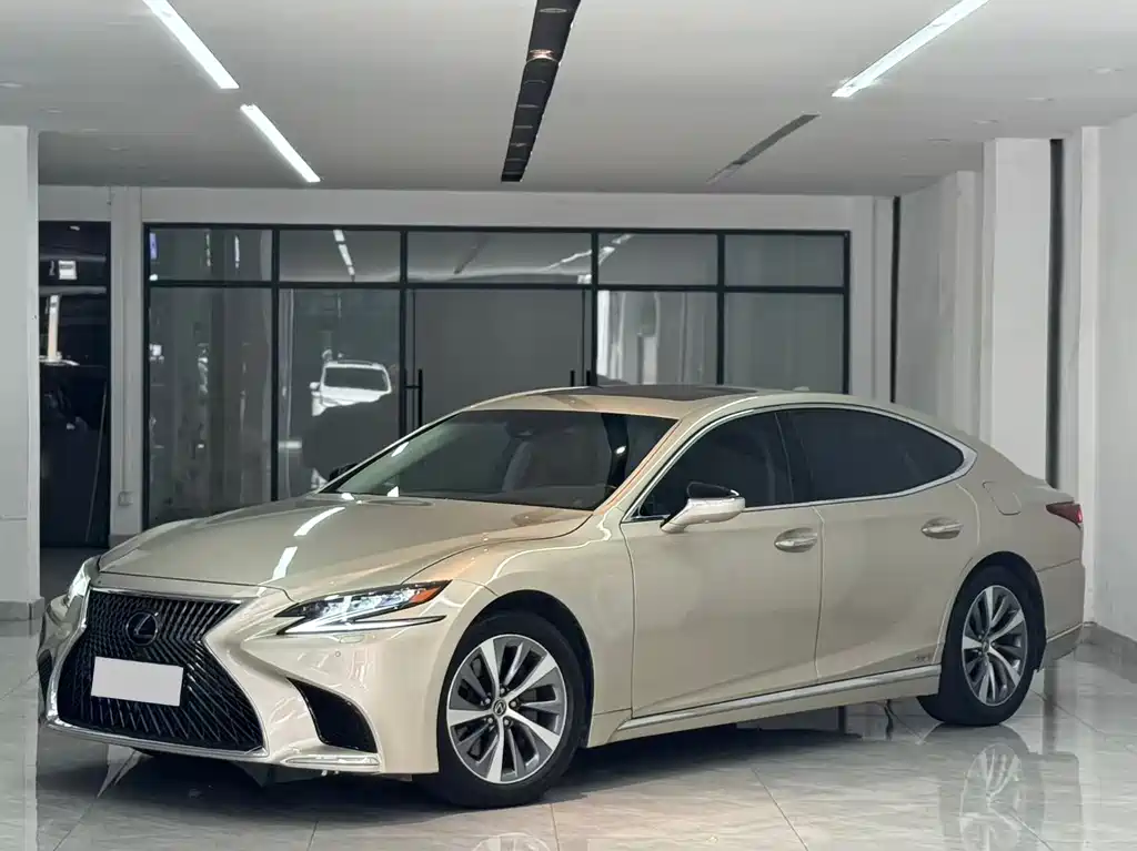 Lexus LS 2018 500h Excellence Edition China V