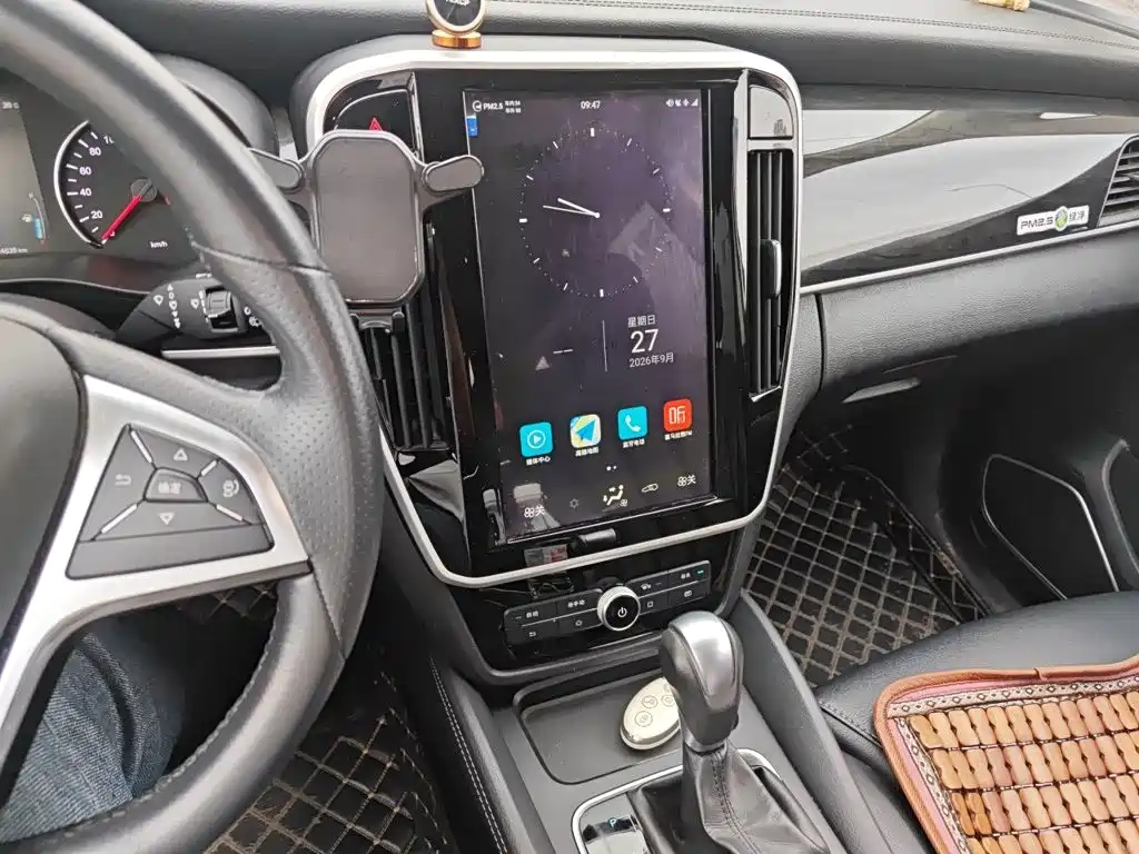 BYD MAX — миниатюра 9