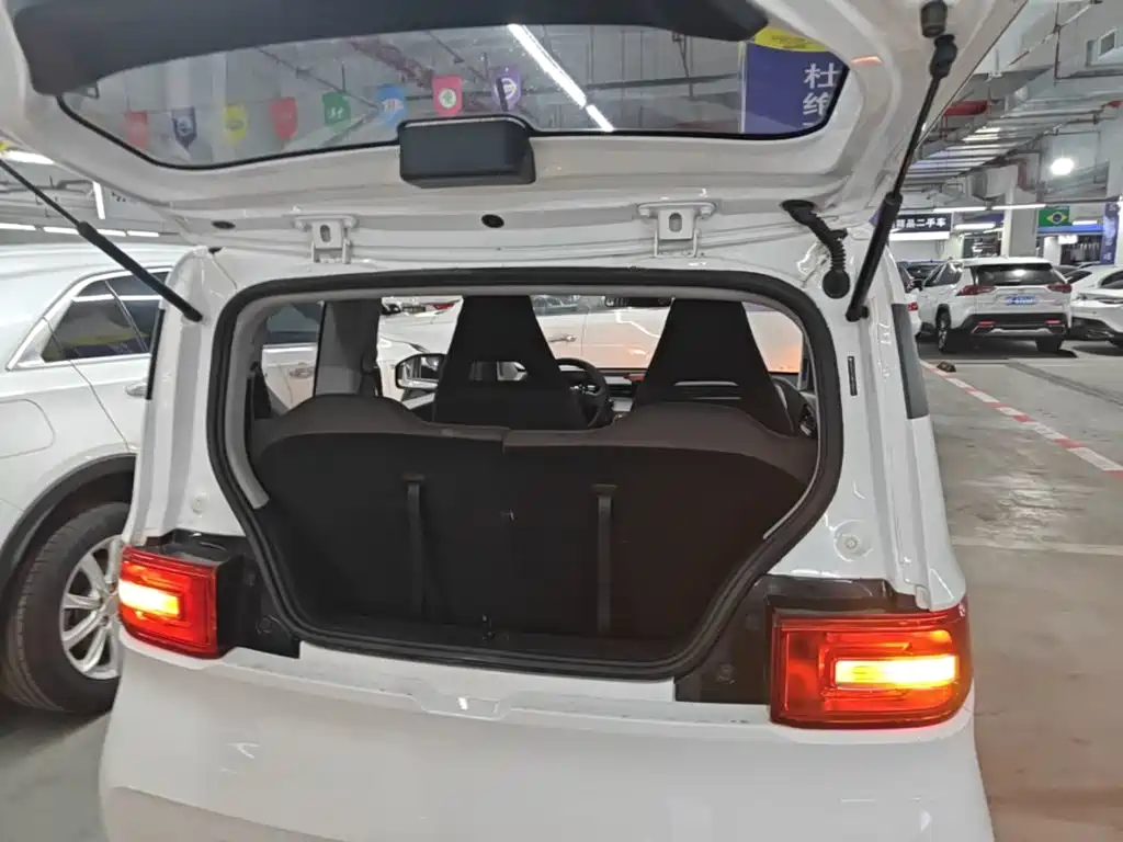 Wuling MINIEV — миниатюра 19