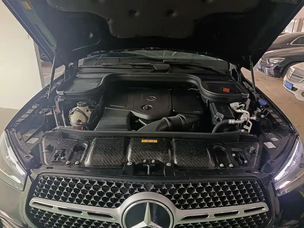 Mercedes-Benz GLE (Import) — миниатюра 5