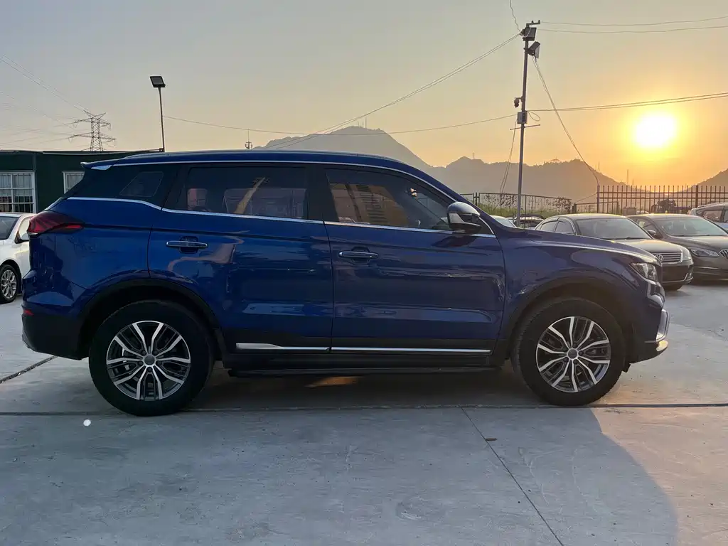 Geely Boyue — миниатюра 4