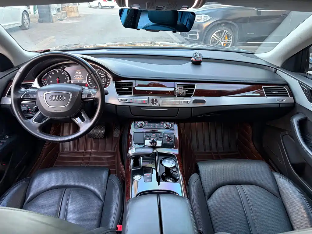 Audi A8 — миниатюра 9