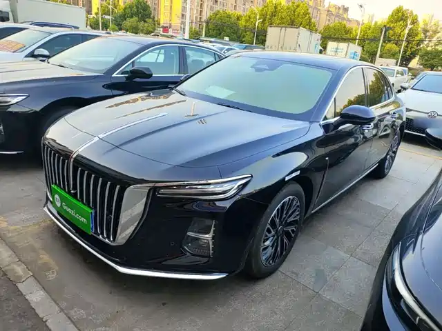 2025 Hongqi H5