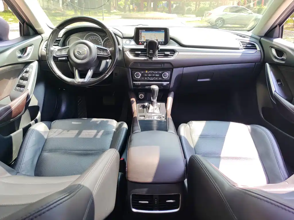 Mazda Atenza — миниатюра 7