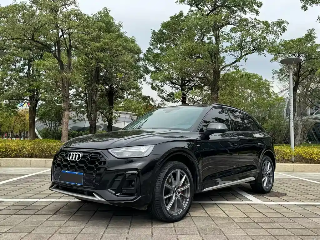 Audi Q5L 2022