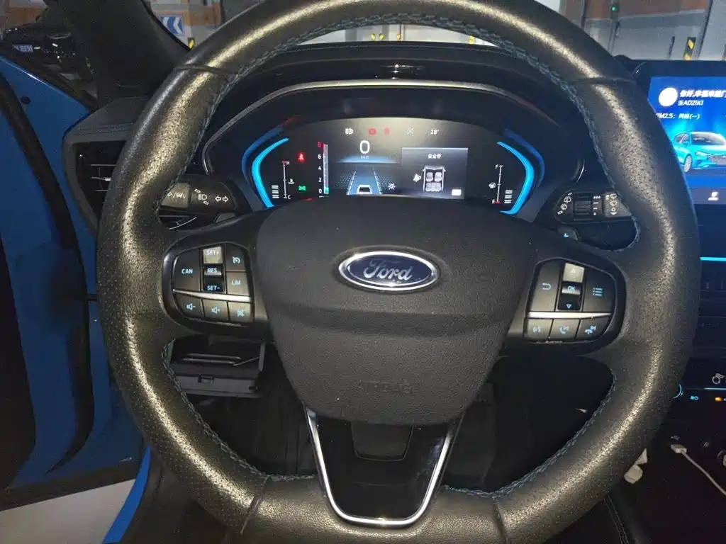 Ford Focus — миниатюра 6
