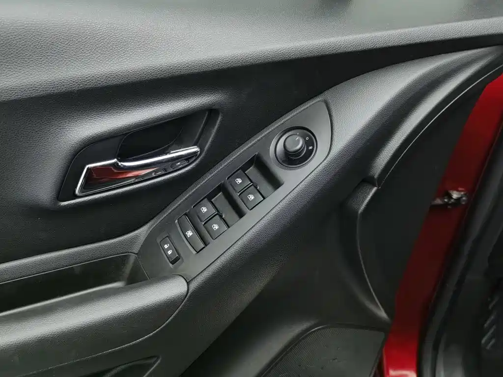 Chevrolet Trax — миниатюра 9