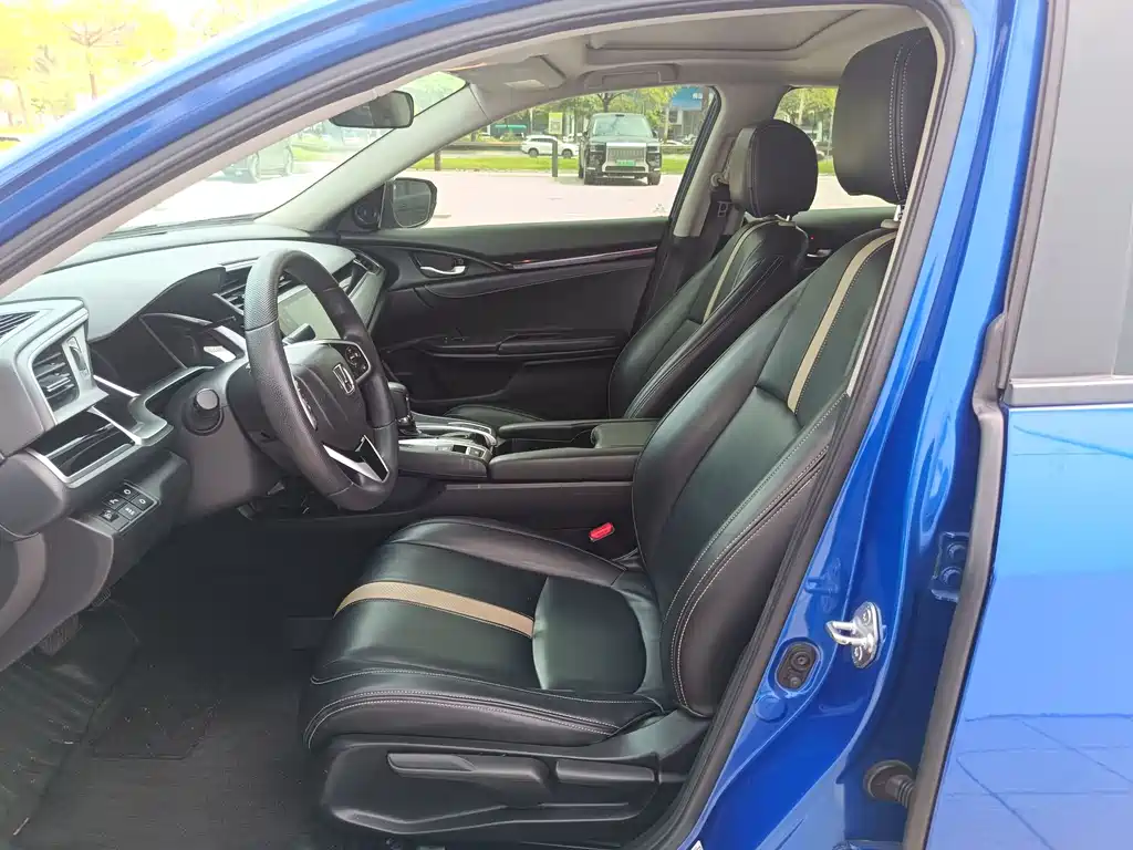 Honda Civic 2016 220TURBO CVT Luxury