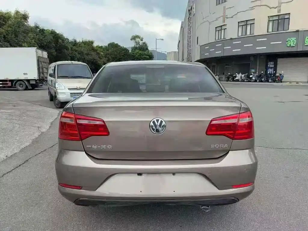 Volkswagen Bora — миниатюра 8