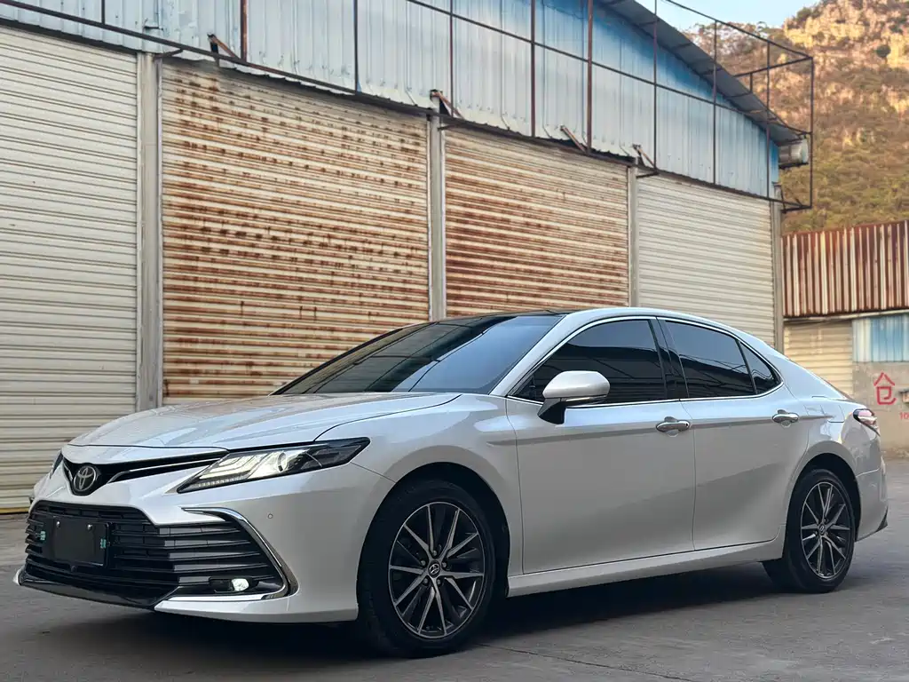 Toyota Camry 2023